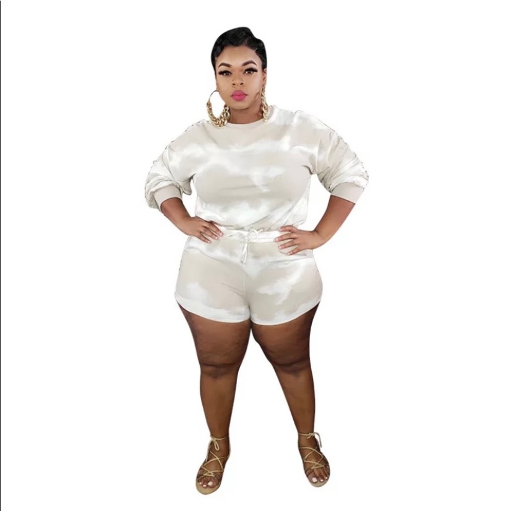 White Clouds Lounge Set